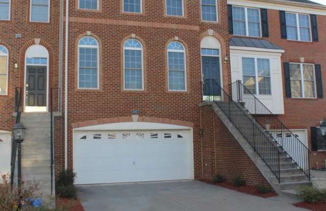 22621 UPPERVILLE HEIGHTS SQUARE - 22621 Upperville Heights Square, Loudoun Valley Estates, VA 20148