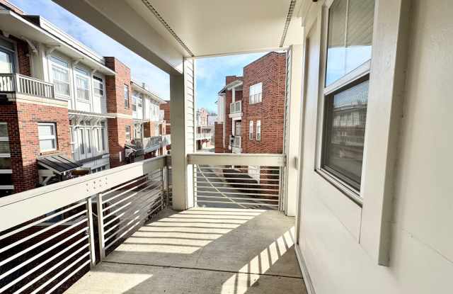 Stylish 1-Bedroom Corner Unit with Balcony – Minutes from Uptown Charlotte! Only $1,595! photos photos