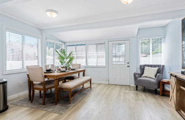 715 Devirian Pl - 715 Devirian Place, Altadena, CA 91001
