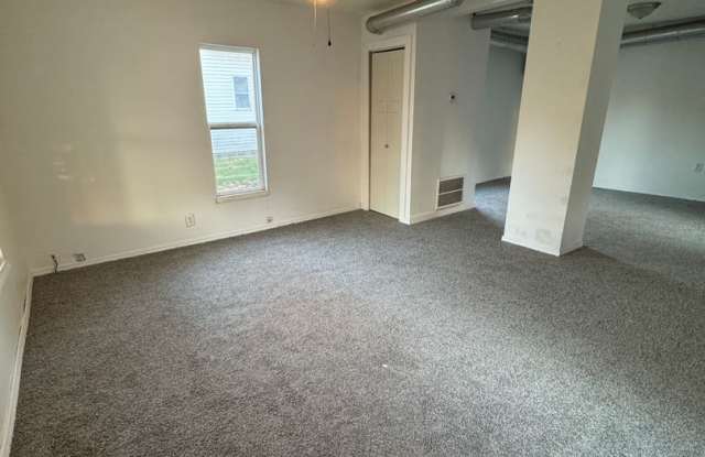 Check Out This 3-Bed/1-Bed House in Bluffton! Gallery 3