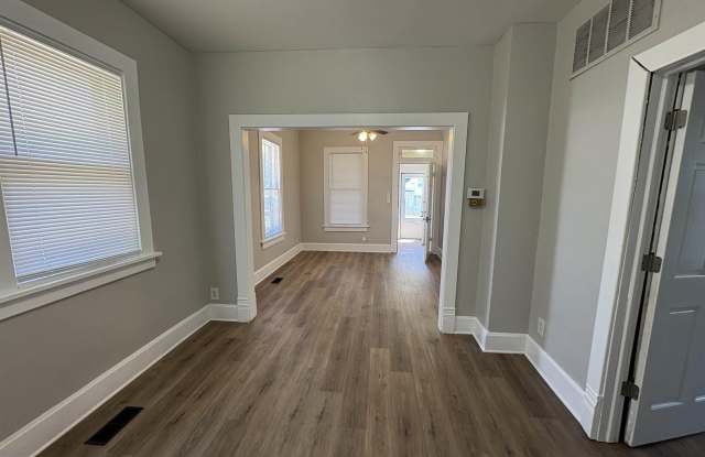 1107 W GILBERT Avenue Gallery 3
