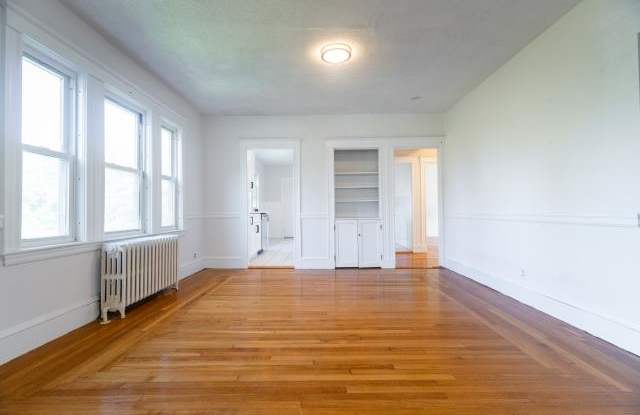 122 Warren Ave. Gallery 3