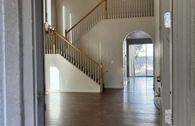 3833 Silvana Ln Gallery 2