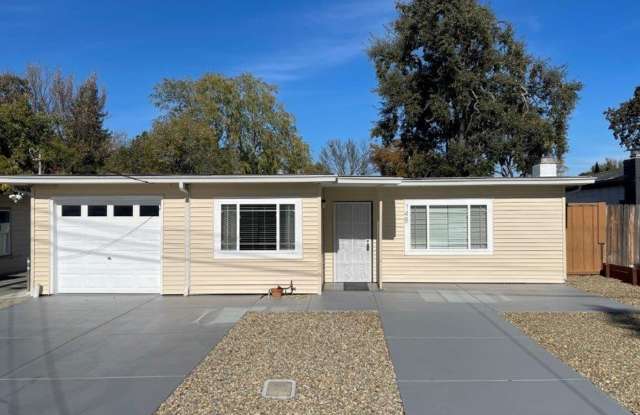 Pleasant HIll, Beautiful 3 bedroom 1 bath home w/ 1 car garage Immaculately maintained! photos photos