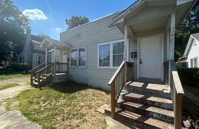 One Bedroom One Bathroom Duplex in Highland Park! photos photos