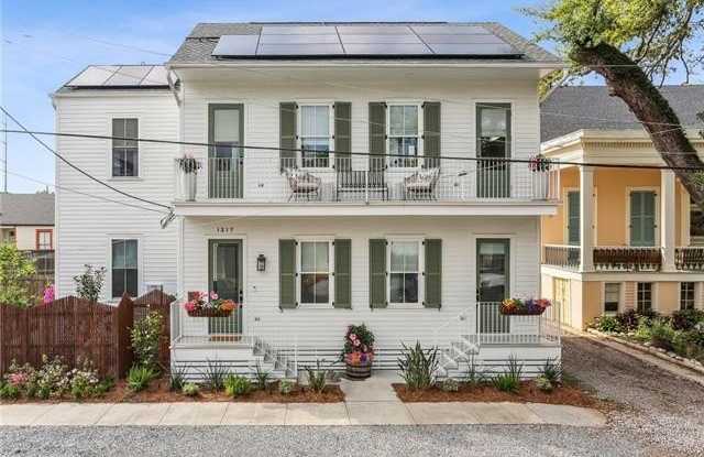 1217 N TONTI Street photos photos