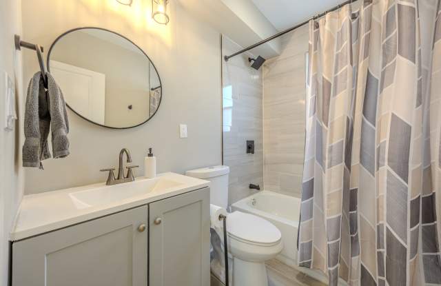 3707 37th Pl Gallery 4