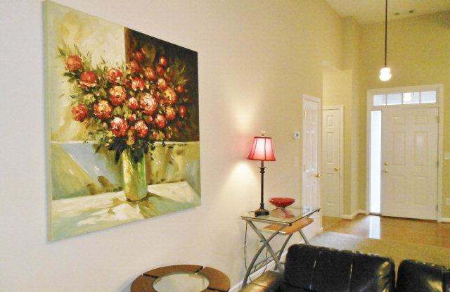207 Boxwood Road Gallery 2