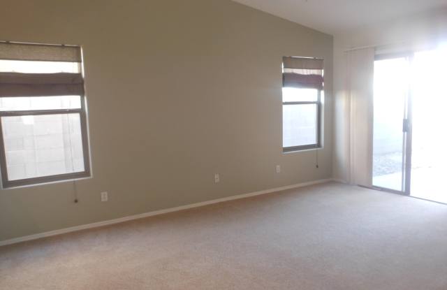 10774 W CAMBRIDGE Avenue Gallery 3