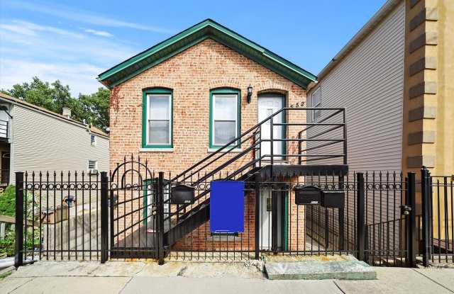 552 W Cullerton Street unit: G photos photos