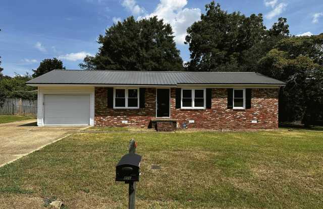 Discover your new home at 406 21st Street East! photos photos