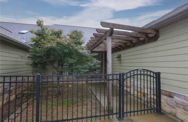 2007 Dixieland  RD Unit #D - 2007 South Dixieland Road, Rogers, AR 72758