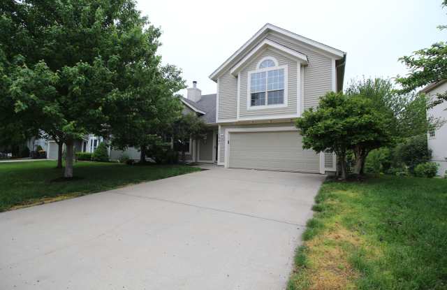 Open Floor plan 3 Bed 3 Bath Overland Park home Gallery 1