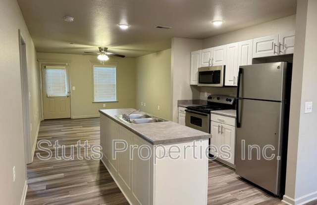 200 Spindle Ct. - 200 Spindle Court, Muscle Shoals, AL 35661 200 Spindle Ct. - 200 Spindle Court, Muscle Shoals, AL 35661