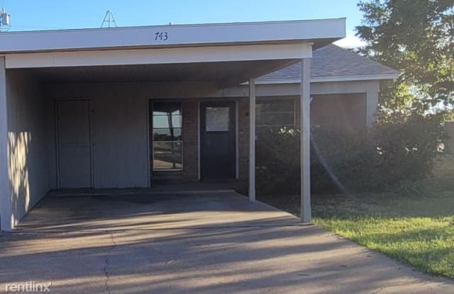 742 Chaparral Cir - 742 Chaparral Circle, Abilene, TX 79605