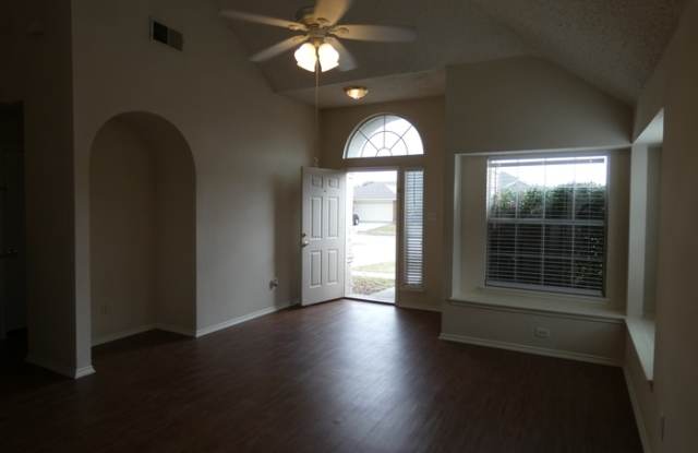 613 Crystal Brook Drive Gallery 3