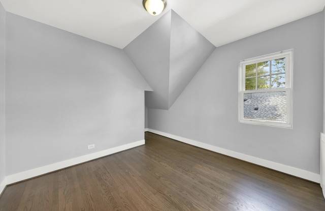 13429 South Avenue North Gallery 4