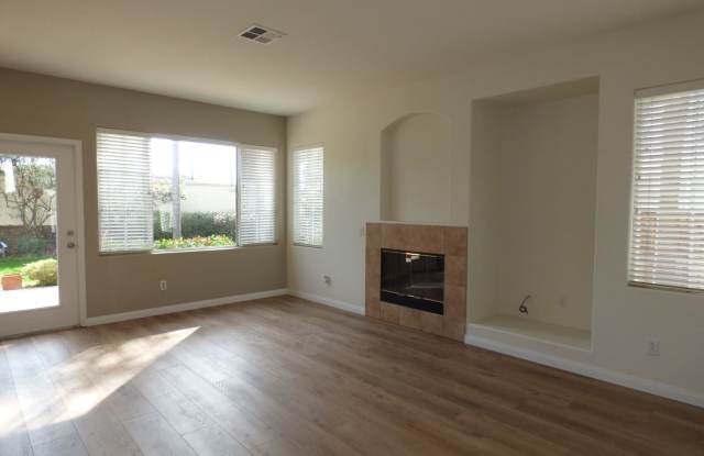 1793 Callisia Court Gallery 4