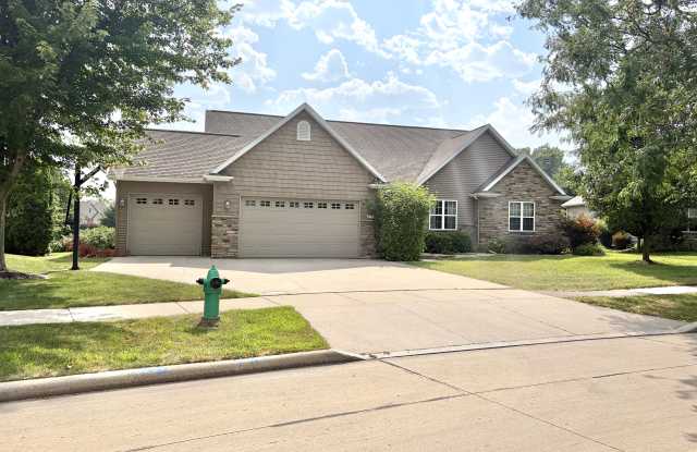 2701 East Glenhurst Lane Gallery 1
