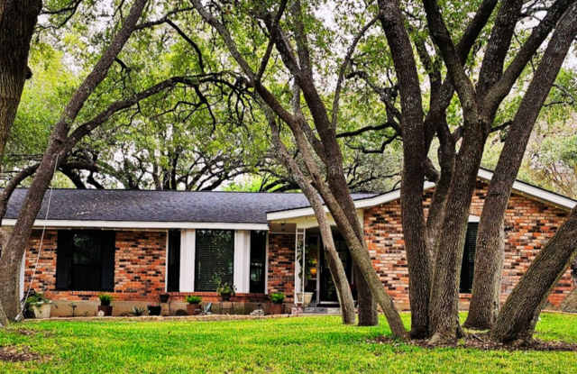 Welcome home to 11414 Raindrop Drive! photos photos