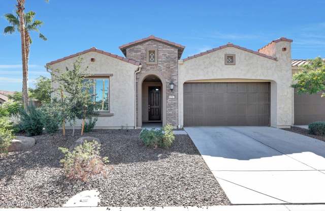 16907 W Holly Street photos photos