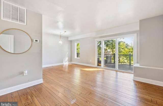 15619 MILLBROOK LANE Gallery 3