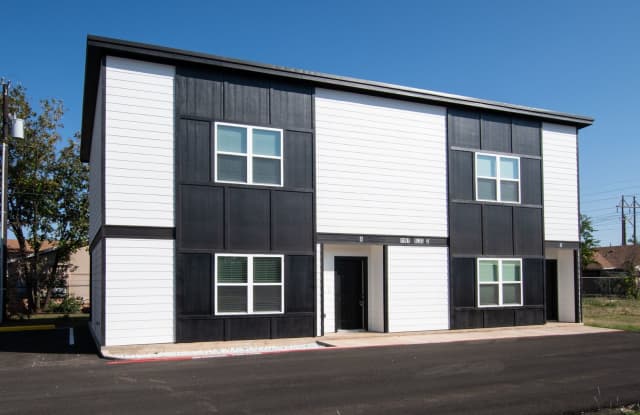 BRAND NEW DUPLEX NEAR ACU photos photos