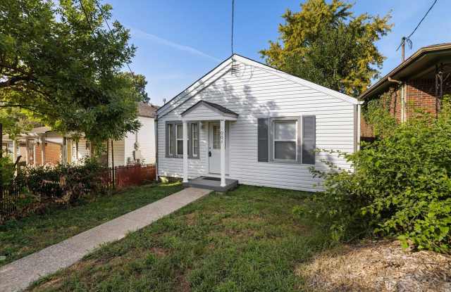 Updated, 2 BR, 1 BA home with fenced yard, deck, stove and refrigerator! 1004 Euclid Ave, Louisville, KY 40215! Gallery 1