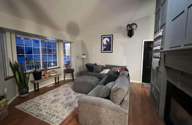 1204 S Frontier Drive Gallery 2