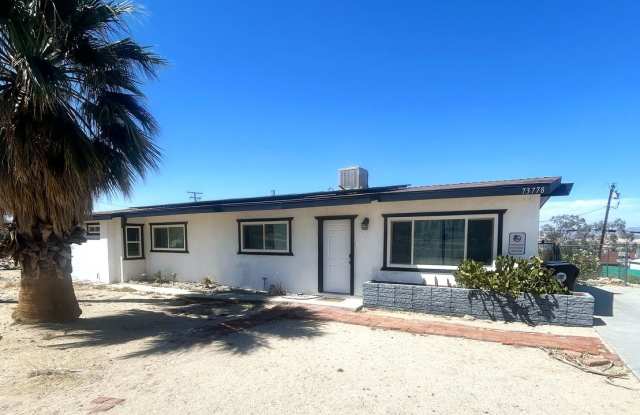 4 Bedroom 2 Bathroom Home in Quiet Neighborhood photos photos