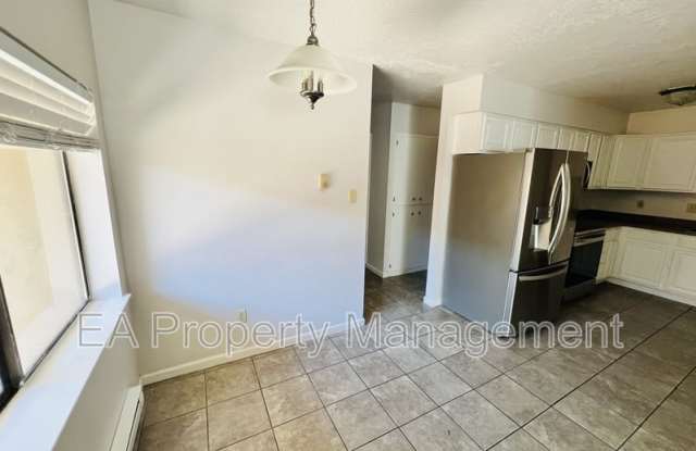 6063 Redlands Rd NW Gallery 4