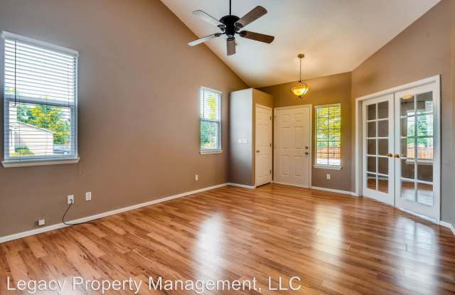 10003 Mackay Drive Gallery 3