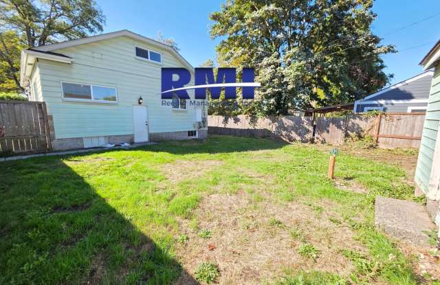 3 Bedroom Gem! Gallery 4