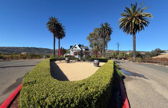 Best Of Suisun Valley Living! All Utilities Included! Gallery 1