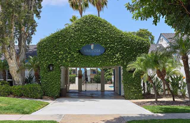 Mariposa Gallery 3