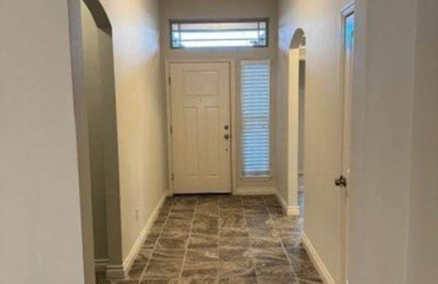 1007 Eaglerock Lane Gallery 3