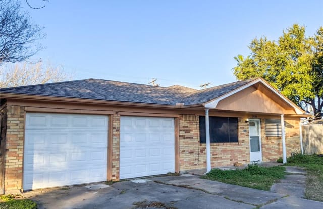 2806 Lynn Circle - 2806 Lynn Circle, Texas City, TX 77590