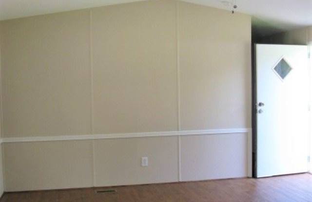 803 Meadow Ln Gallery 3