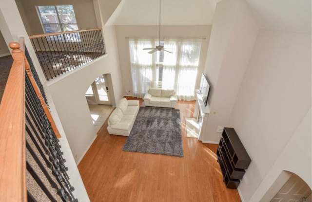 4034 Glen Cove Dr Gallery 2