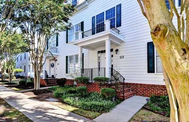 4427 Lydias Drive Gallery 1