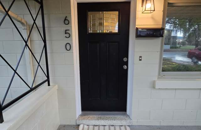 650 Ave B Sw photos photos