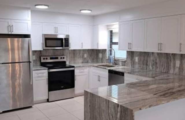 9321 NW 43RD Manor S, Sunrise, FL 33351 - 5923 Gallery 1