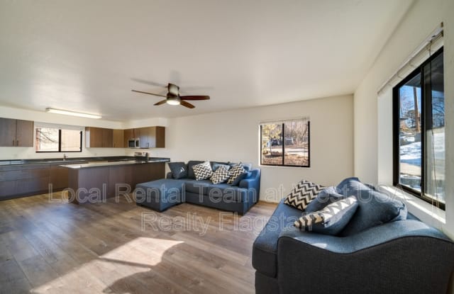 55 S Pinegrove Rd - 55 South Pinegrove Road, Flagstaff, AZ 86001