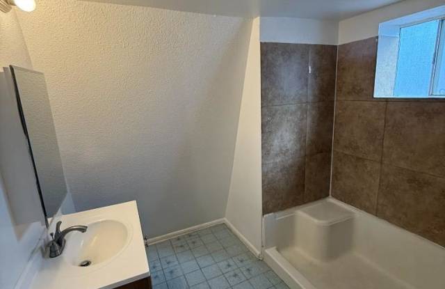 610 E Agua Fria Ln Gallery 3