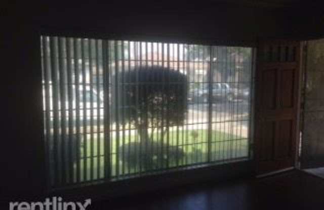 656 Carmelita Pl Gallery 4