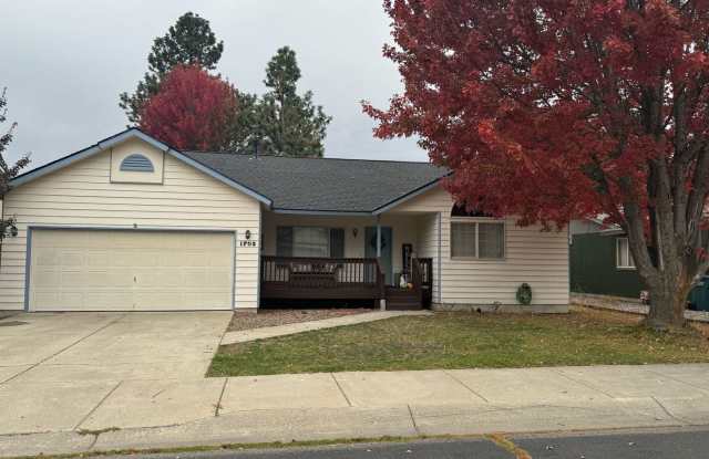 Compton St Single Story Home - 1703 North Compton Street, Post Falls, ID 83854