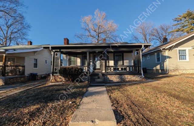 1806 E 70th St - 1806 East 70th Street, Kansas City, MO 64132