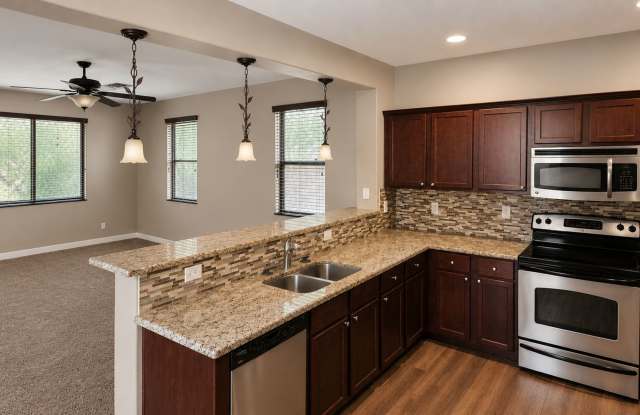 Beautiful 3-Bedroom Home in Power Ranch! Gallery 3