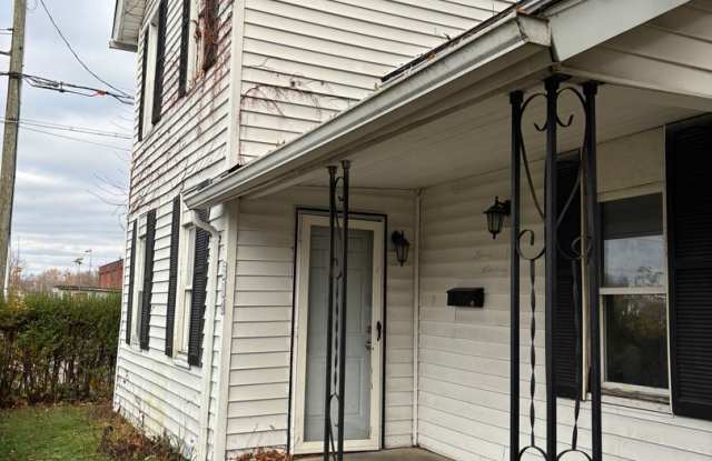 Canton 3 Bedroom Single - 316 Young Avenue Northeast, Canton, OH 44704