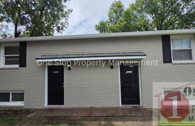 2 bedroom, 1 bath duplex in Riverside, MO! photos photos